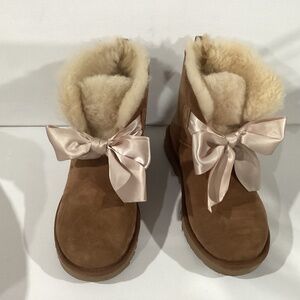UGG boot